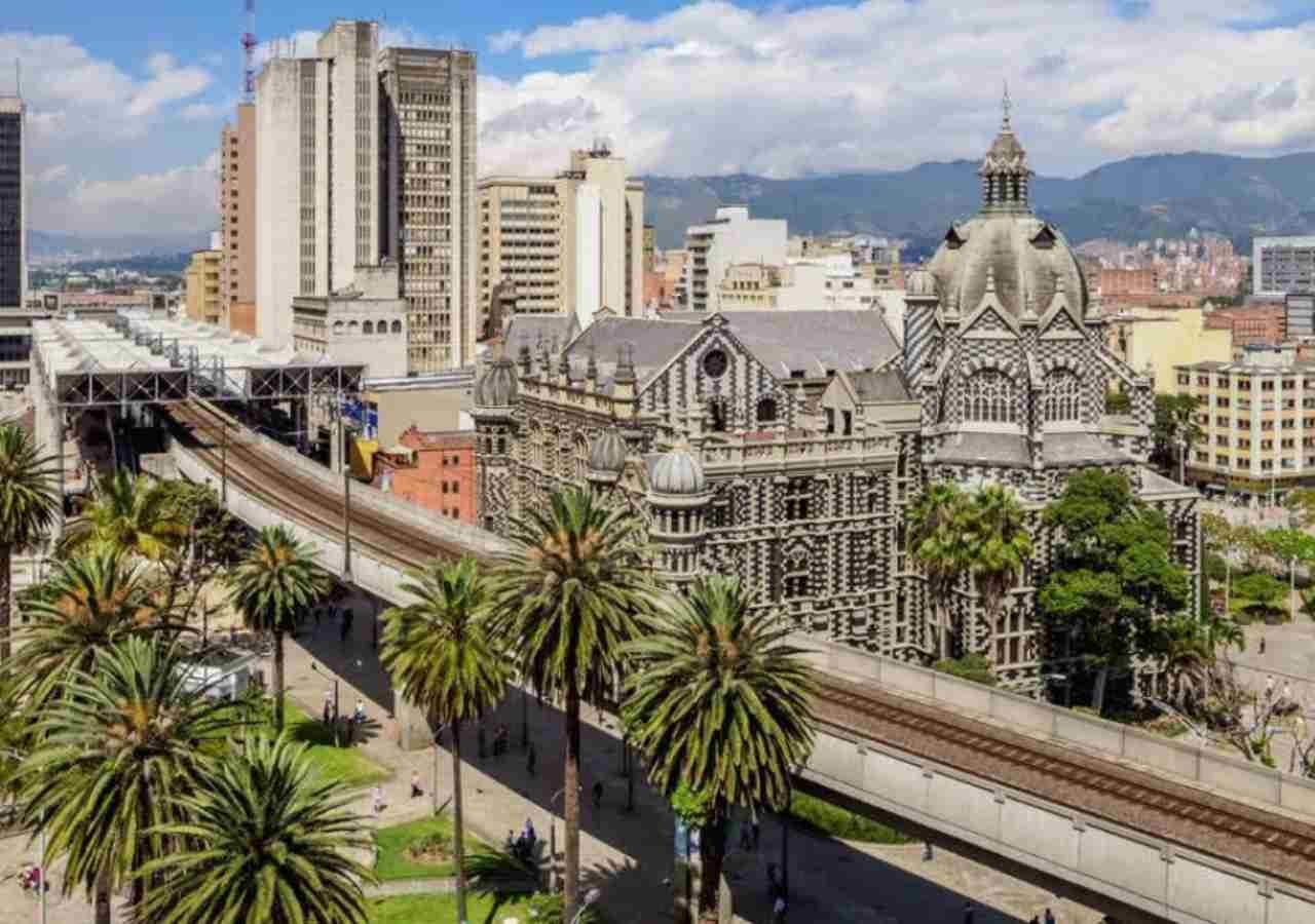 Dentro De Medellin 2