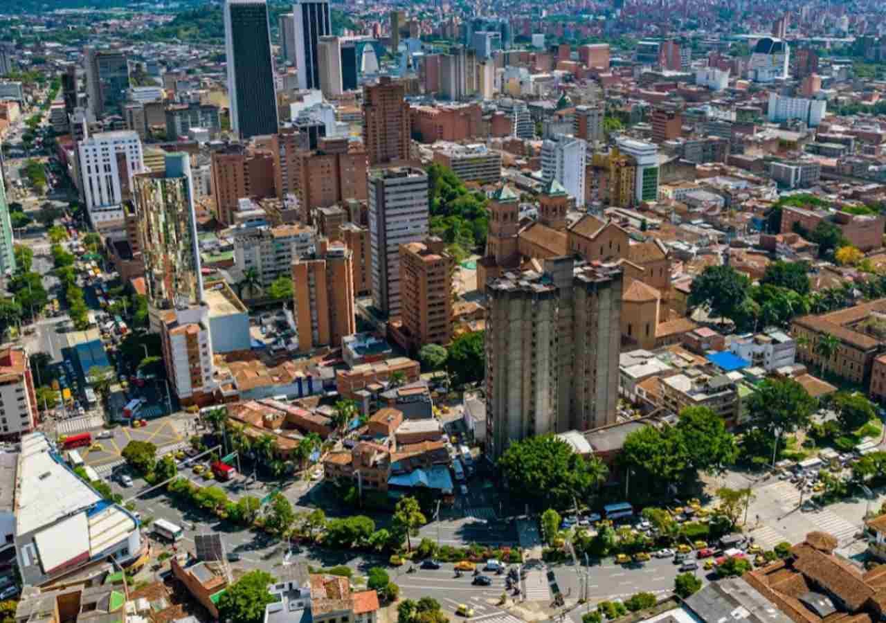 Dentro De Medellin