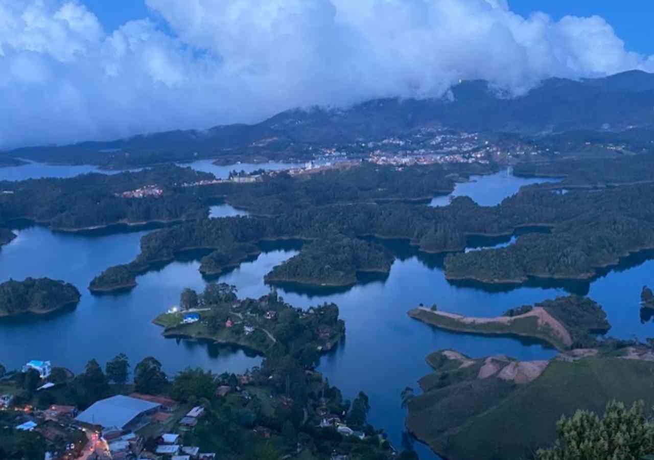 Guatape Piedra Del Peñol
