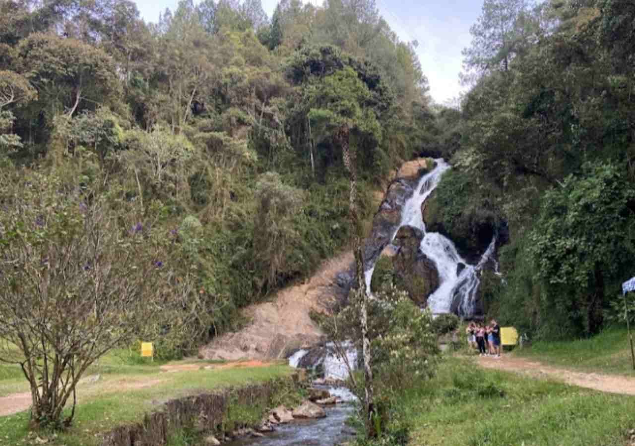 Salto Taquendamita 2