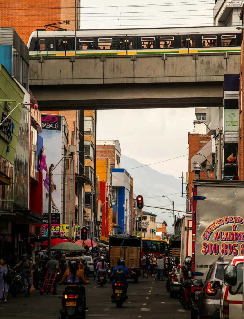 Dentro de Medellín